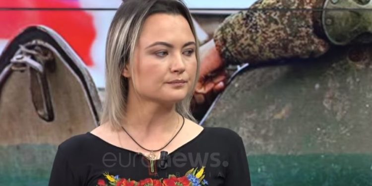 Vajza ukrainase që jeton në Tiranë: Jam gati të shkoj të luftoj për vendin tim