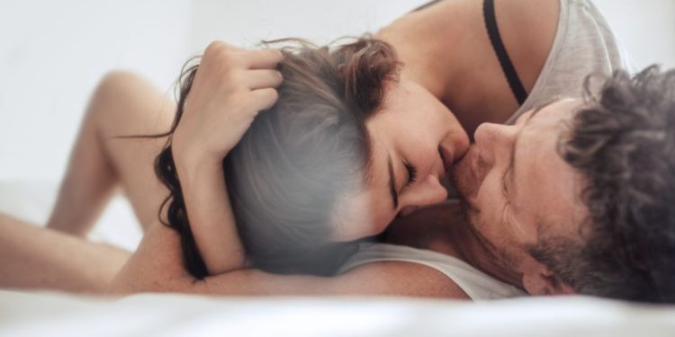 5 këshilla për të bërë seks të paharrueshëm