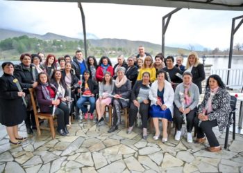 8 Marsi “kyç” Bashkinë Gjirokastër, Flamur Golemi i lë pushim gratë dhe vajzat