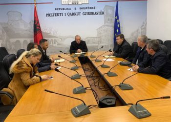 Drejtorët bëhen bashkë në Gjirokastër, i “shpallin luftë” tregtarëve që kanë rritur çmimet