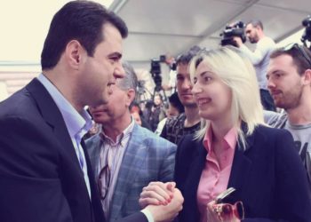 Deputetja e Sarandës ndryshon qëndrim për përjashtimin e Berishës nga PD: Duhet të ulemi të gjithë bashkë