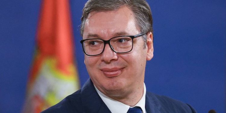 Vuçiç: Do përdorim portin e Durrësit për të importuar naftë