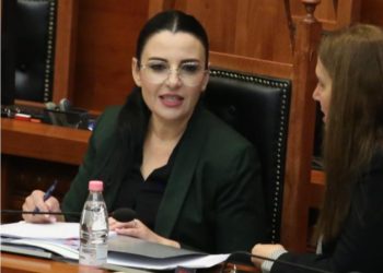 Balluku: Qytetarët janë shumë të qartë, opozita jep sugjerime nga karrigia, kriza ka prekur gjithë botën