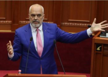 Rama: Dilni sa të doni në shesh, sa të jem Kryeministër s’heq asnjë taksë për naftën