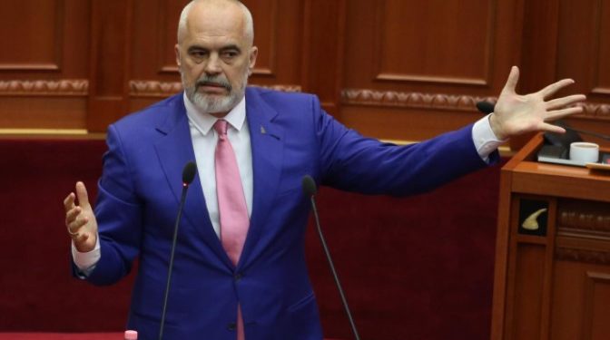 Rama: Dilni sa të doni në shesh, sa të jem Kryeministër s’heq asnjë taksë për naftën