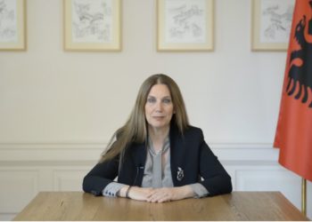 Kumbaro: Krizën energjitike po e ndiejmë të gjithë pa asnjë dallim, fikni makinën të paktën ditët e pushimit