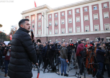 Paralajmërimi/ Të shtunën protestë masive në Tiranë kundër rritjes së çmimit të naftës, ftohen qytetarë nga e gjithë Shqipëria