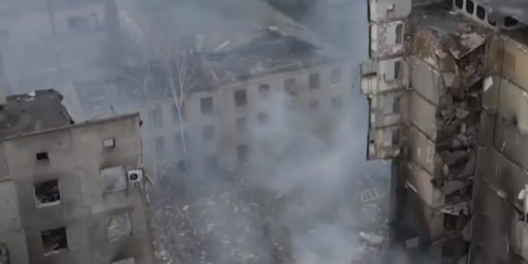 9 ditë luftë në Ukrainë, pamjet që të lenë pa fjalë (VIDEO)