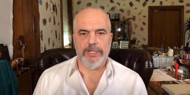 Rama: Shteti do të paguajë vetëm 50% të naftës për ministrat e administratën, pjesën tjetër nga xhepi