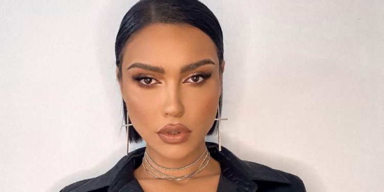 Einxhel reagon ashpër në rrjete sociale: Ishin kohë të arta kur ekzistonte ajo mes nesh…