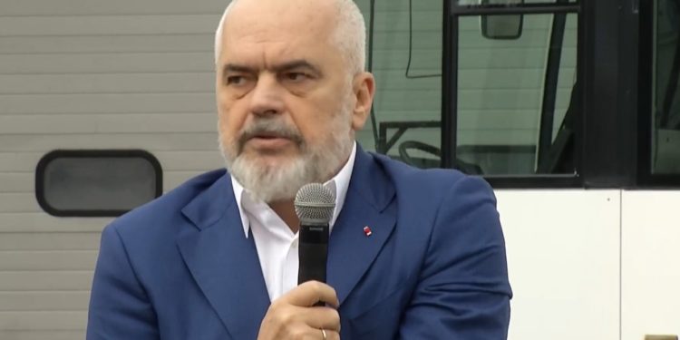 Plani i Ramës për të kursyer naftën dhe energjinë: E hëna ditë pa makina, tre ditë në javë punë nga shtëpia