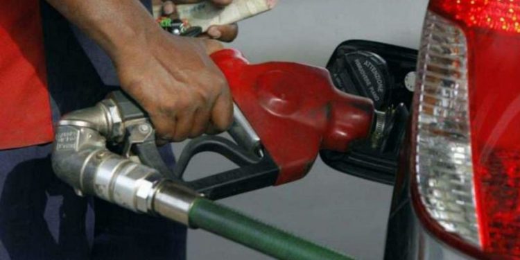 Rama: Jo 3 mijë veta, por dhe 45 mijë të dalin në protestë nuk hiqet taksa e naftës derisa të jem unë edhe 4 vjet