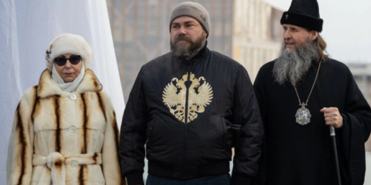 Oligarku që ngriti rrjetin e propagandës ruse në Evropë dhe Greqi