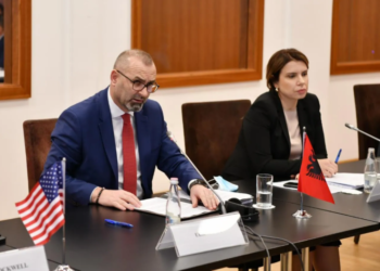 Ulsi Manja dhe KLGJ e kanë mbledhur mendjen “top”: Shkrirja e gjykatave në Shqipëri është projekt ‘vizionar’