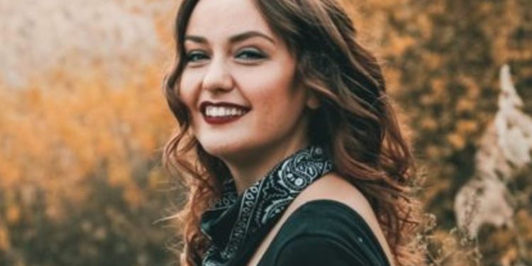 Miss Ukraina: Është e vështirë të largohesh nga vendi, rrugët janë të mbushura me ushtarë rusë! Nuk i intereson kush je