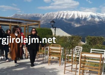 Ambasadorja e SHBA vizitë në Gjirokastër