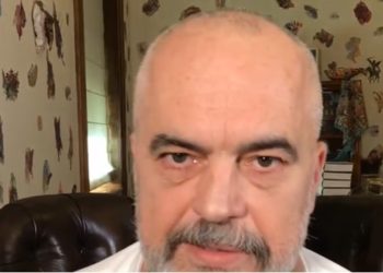 Rama i prerë: Taksat e naftës nuk do të hiqen, s’ka protestë me iPhone dhe X5 që i zhbën