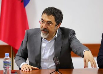 Lufta kundër kanabisit, Çuçi mbledh drejtuesit e policisë së 3 qarqeve: Rrisni forcën goditëse kundër çdo tentative për kultivim. Legalizimi do të jetë vetëm për qëllime mjekësore dhe do të kontrollohet rreptësisht me ligj të veçantë