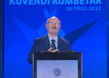 Kapexhiu: Shqipëria ka nevojë për një doktor si Berisha që të shërohet, ndihem keq kur na thonë të vjetër