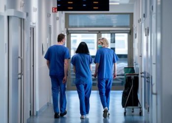 Shqipëria po zbrazet, si ikën në Gjermani në vitin 2020 rreth 4 mijë punonjës shëndetësie dhe rreth 2 mijë profesionistë IT