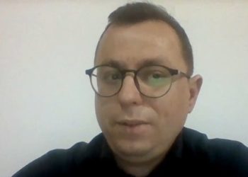 Eksperti i ekonomisë: Shqiptarët nuk kursejnë dot, marrin borxhe për mbijetesë