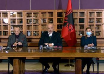 Qeveria drejt rihapjes së basteve sportive