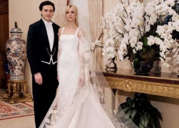 Djali i David Beckham martohet dhe merr mbiemrin e nuses miliardere (FOTO)