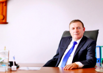 Shefqet Kastrati blen televizionin e njohur shqiptar