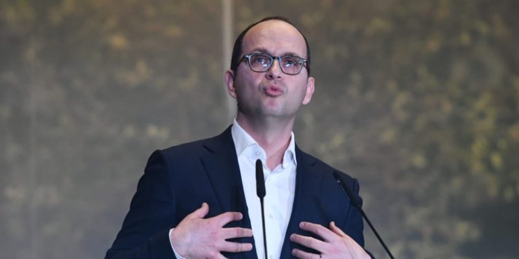 Ditmir Bushati: Situata e pazakontë që po përjeton opozita duhet të na shqetësojë