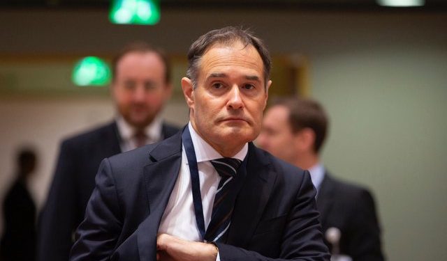 Abuzimet me imigrantët në kufi, BE shkarkon kreun e FRONTEX