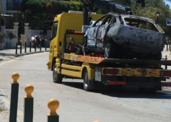 Tragjike në Greqi, makina me 4 të rinj shqiptarë merr flakë, digjet 17-vjeçari