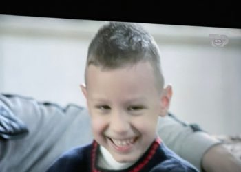 “Do dal nga gjimnazi për femra…”, njihuni me Aminin nga Gjirokastra, fenomenin e Tik-Tokut