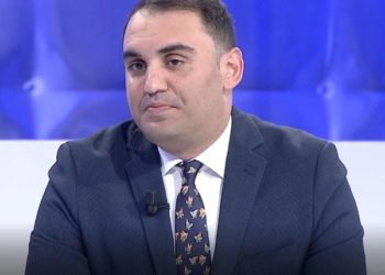 Këlliçi: Garoj për kryetar të PD vetëm nëse tërhiqet Berisha