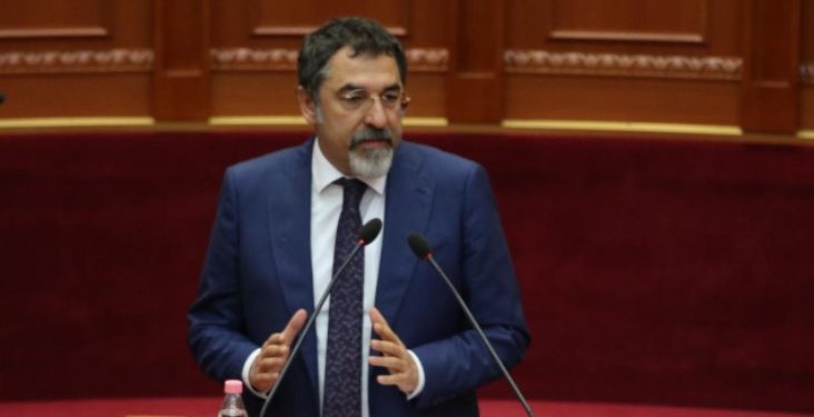 Çuçi: Mbi 80% e shërbimeve të Gjendjes Civile do të jenë online, s’ka më pritje nëpër sportele