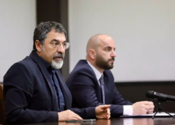 Lufta kundër kanabisit, Çuçi mbledh drejtuesit e policisë së 5 qarqeve: Zero mbështetje politike dhe asnjë tolerancë. Legalizimi për qëllime mjekësore një iniciativë që s’duhet ngatërruar me trafikimin