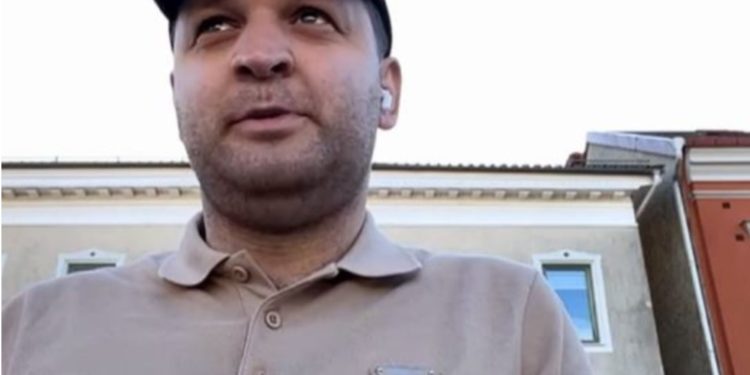 Njihuni me shqiptarin që ofron kafe falas në Suedi për të moshuarit: Do të vazhdoj sa të jenë gjallë…