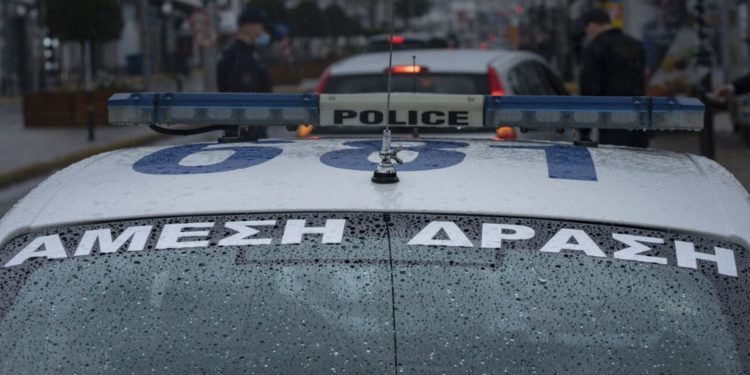 E rrahën dhe e lidhën, gruaja në Greqi përjeton tmerrin në duart e grabitësve