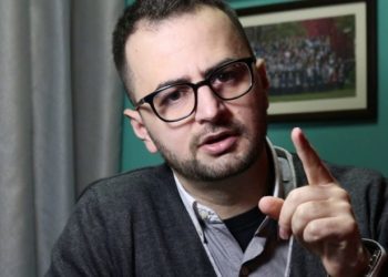 Ish kreu i Nismës Thurje rrëfen bisedën mbrëmë në Sarandë pak para shpërthimit me tritol në hotel