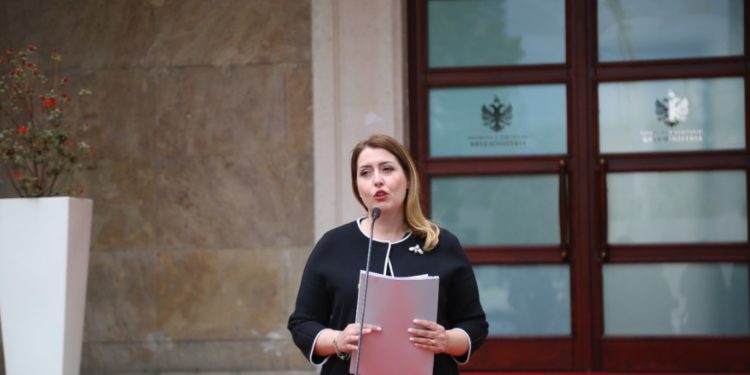 270 000 fëmijë do të kontrollohet nga sytë, zbulohet vendimi