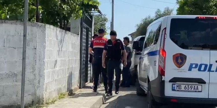 Merrte makina me qira dhe i shiste për skrap, arrestohet 34-vjeçari