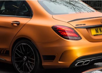 Tangërllëku kushton! Lajm i keq për shqiptarët e fiksuar pas makinave në Angli