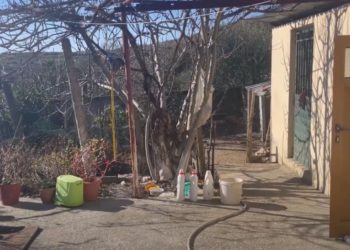 “Herë me drita, herë pa drita”, banorët e Finiqit: Kemi qendër shëndetësore, por jo mjekë (VIDEO)