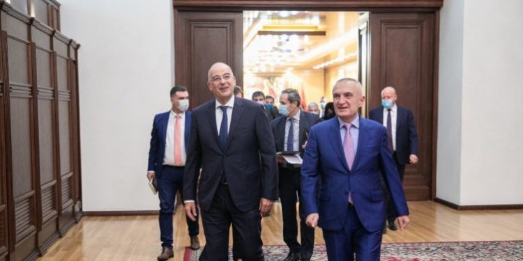 “Deti”, Meta i përgjigjet Ministrit të Jashtëm grek: Nuk është e vërtetë, s’pata kërkesë nga Rama për autorizim