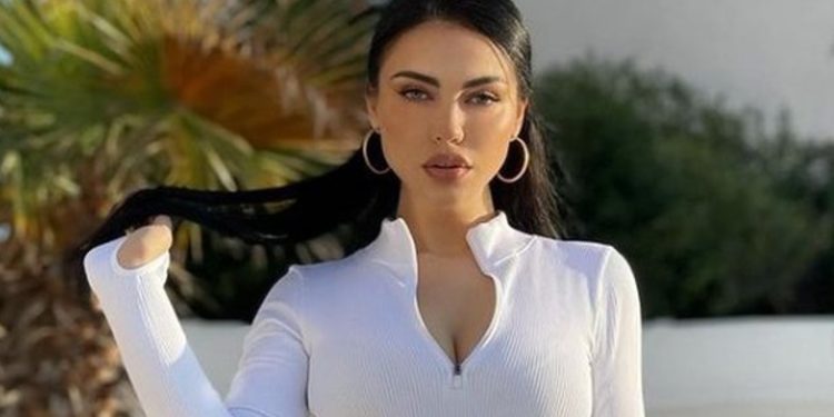 Prezantuesja e TCH: Unë iki në plazh, i dashuri bën punët e shtëpisë. S’më bezdis, i mbusha mendjen për beb