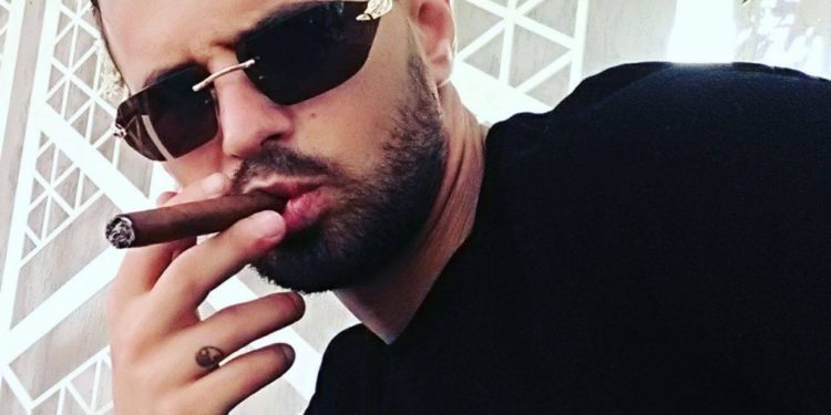 Dyshohet se vari veten me çarçafë, ky është i riu që humbi jetën në komisariat