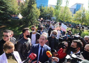 Dendias në Shqipëri, “bëhet e gjallë” PDIU: Qeveria të diskutojë heqjen e Ligjit të Luftës dhe çështjen çame