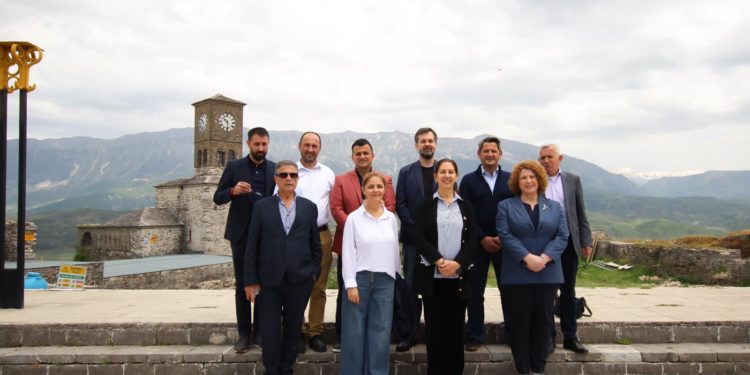 Një platformë digjitale e përbashkët për turizmin Shqipëri-Kosovë nisur nga Gjirokastra