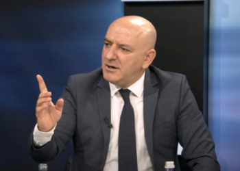 Roland Bejko i nxjerr videon Berishës: Ja si urdhëronte djegien e mandateve, Basha zbatoi urdhërin e tij