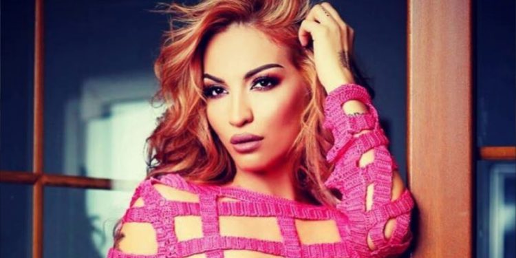 Këngëtarja shqiptare ka vetëm një kërkesë: Më gjeni një burrë nga Kosova dhe nuk iki më nga këtu