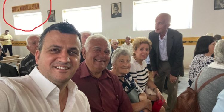 “Rroftë Marshalli Stalin”, kryetari i Gjirokastrës “provokon” në ditën e Kongresit të Përmetit